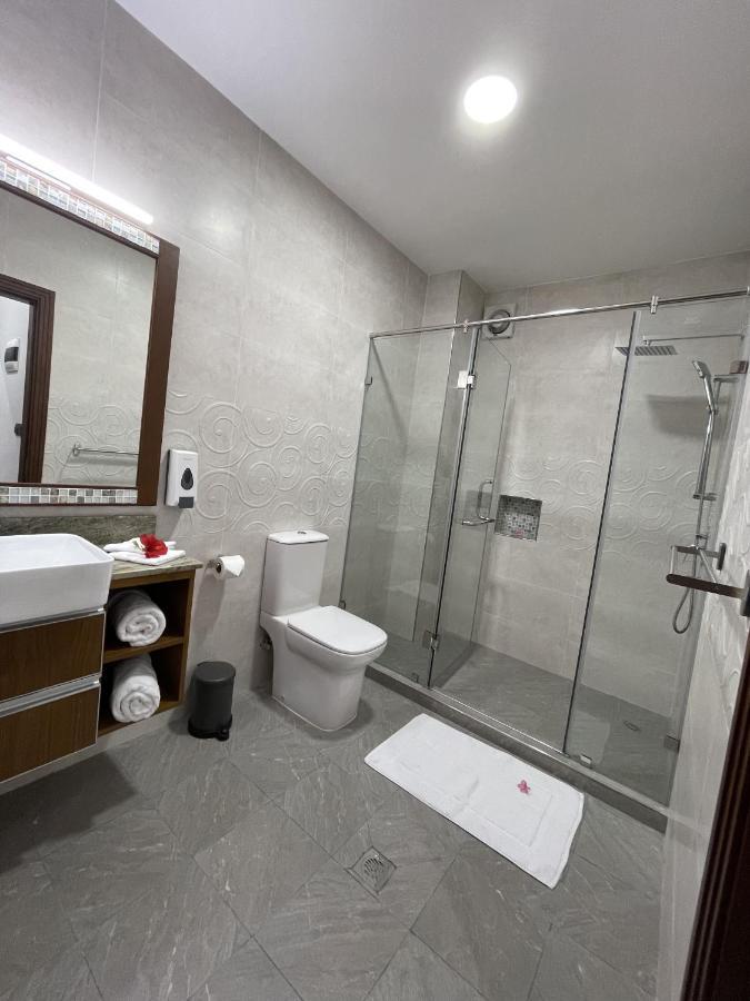 B Holiday Apartments Beau Vallon  Bagian luar foto